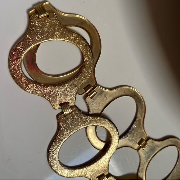 Chunky Oversized Vintage 1970s Groovy Embossed Egyptian Revival Chain Link Belt - Picture 15 of 16